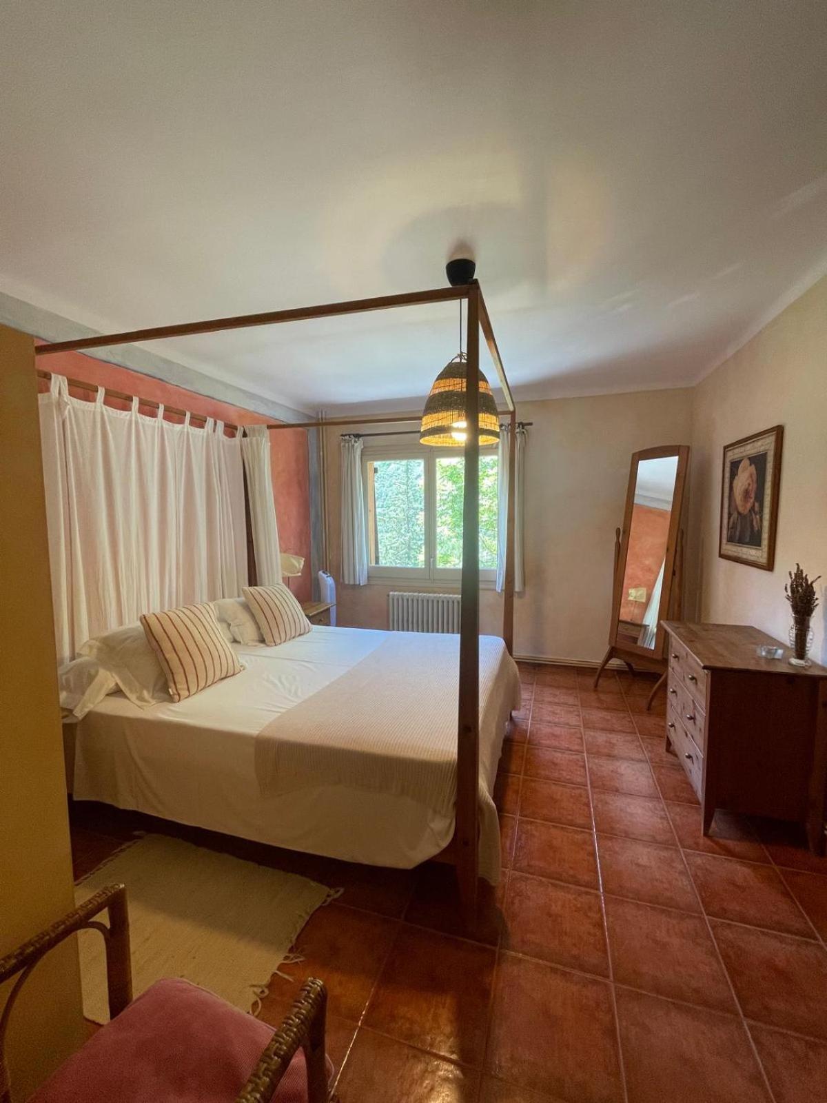 Hostal L'Ou De Reig Montseny Eksteriør billede