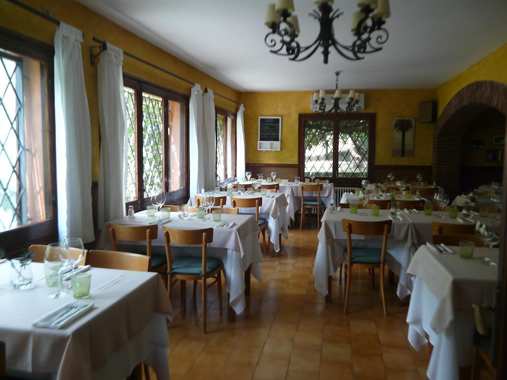 Hostal L'Ou De Reig Montseny Eksteriør billede